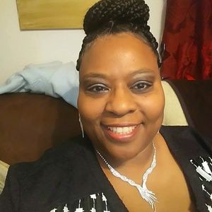 Meet your Posher, Patricia